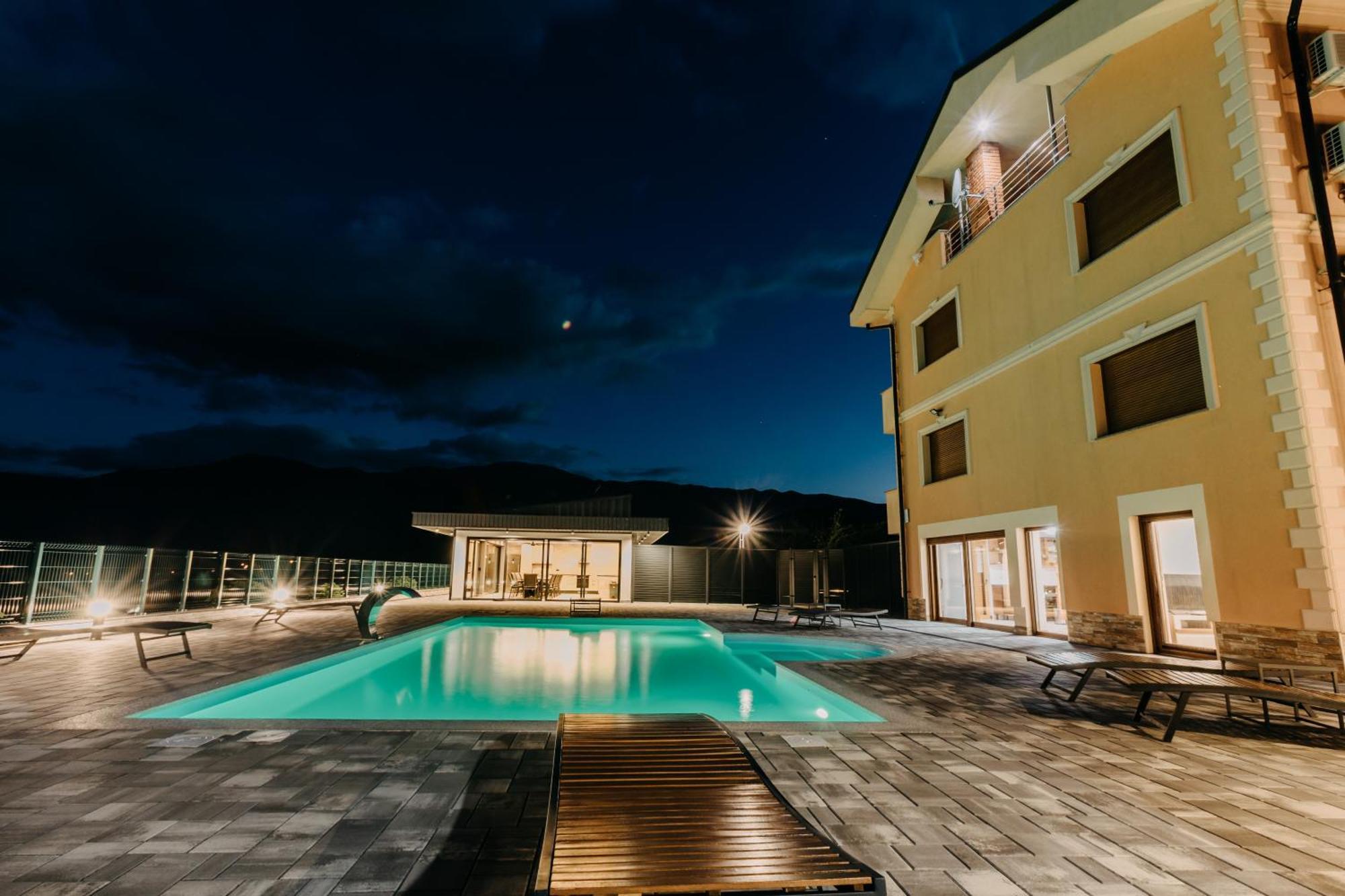 Villa Lamija Bihac Luaran gambar