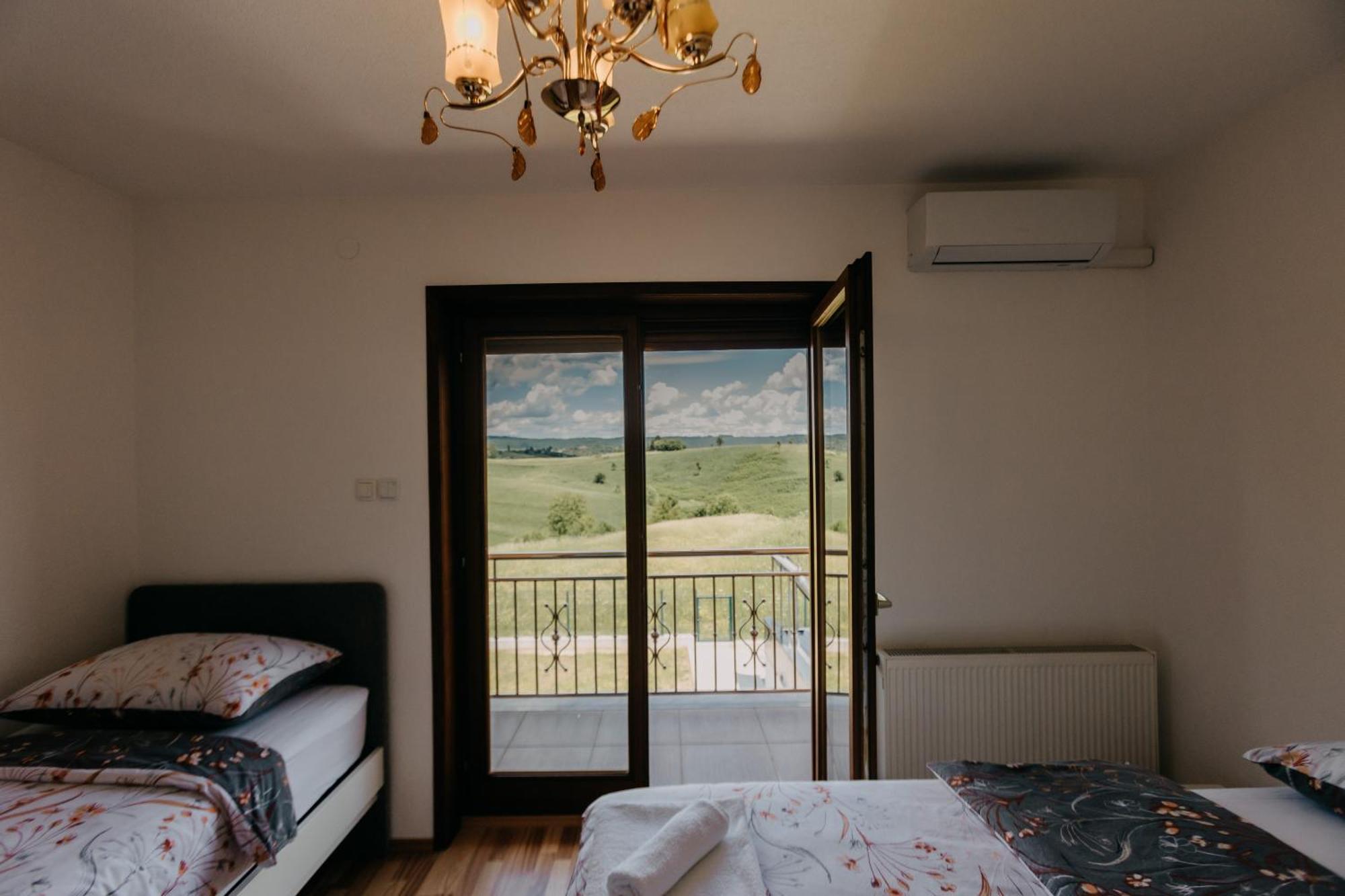 Villa Lamija Bihac Luaran gambar